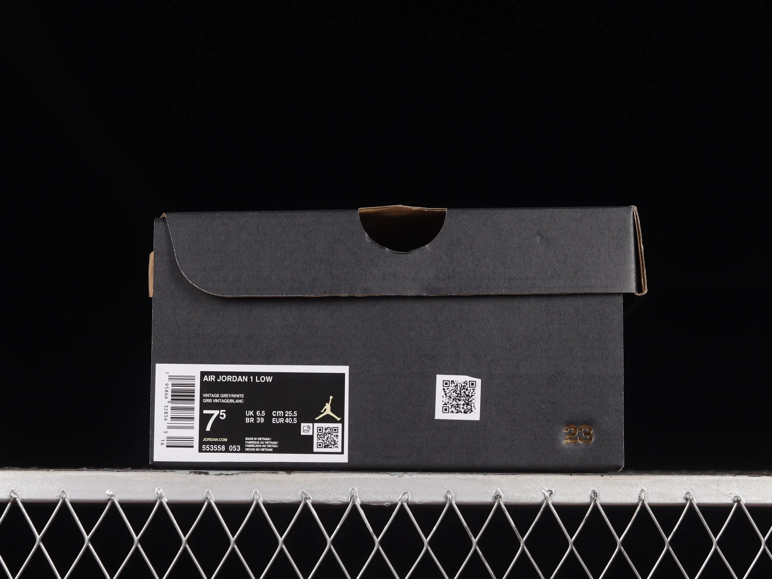 All categories Air Jordan Jordan series basketball shoes Air Jordan 1 Low Z version Air Jordan 1 Low AJ1 Joe 1 customized version strap deconstruction sports culture basketball shoes 553558-053